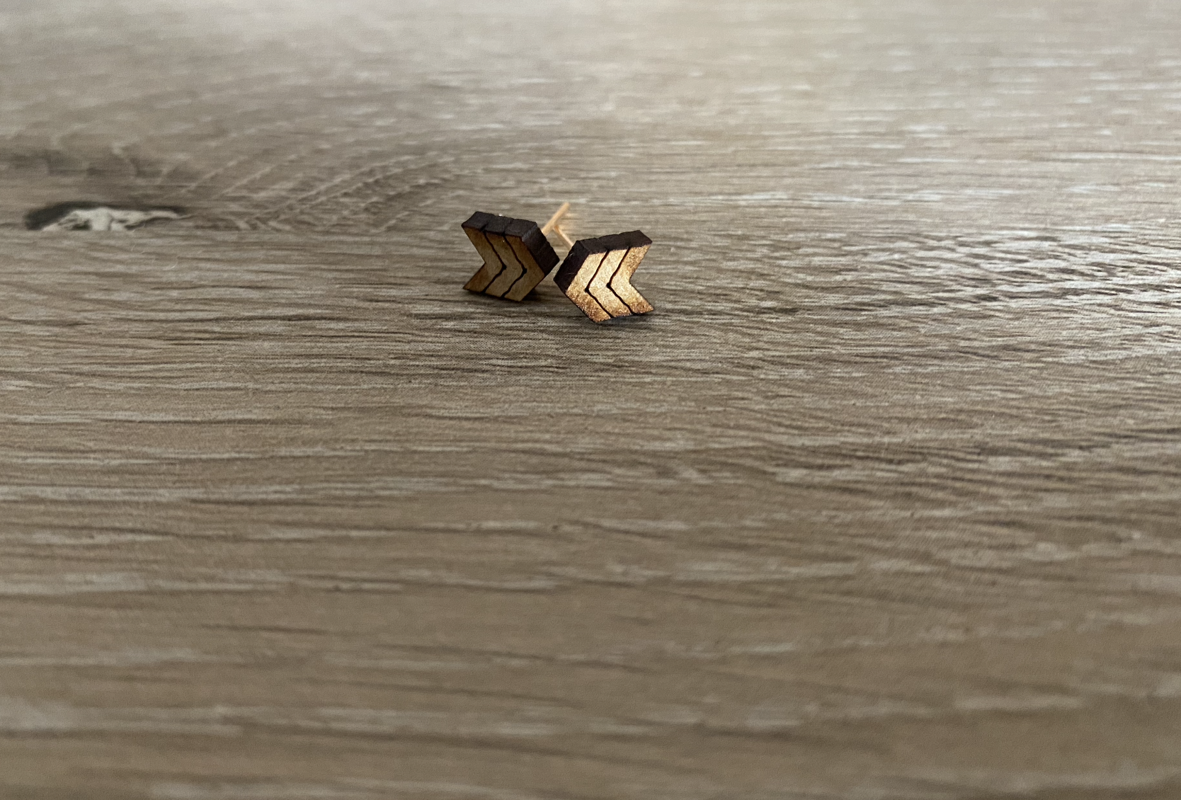 wood-arrow-earring